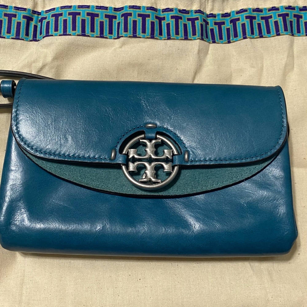 Tory Burch Miller Glazed Crossbody Bag / Brisk Blue